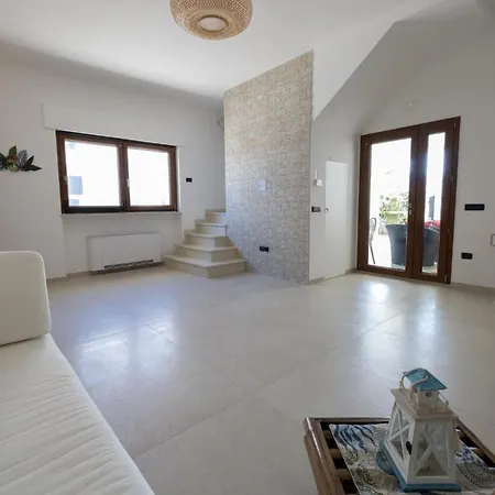Apartament Cristina Torre Santa Sabina